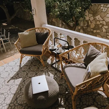 Oliveres3 Holiday home *
