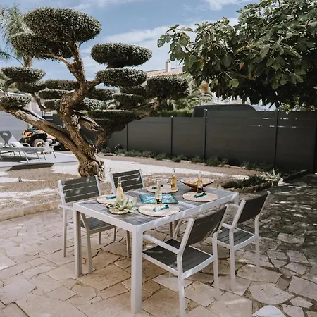 Oliveres3 ל'אמפולה