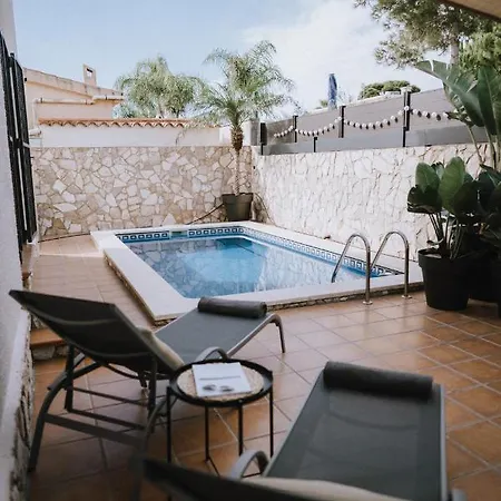 Holiday home Oliveres3